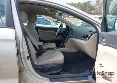 2017 Hyundai Elantra Se z USA, uszkodzony, nr VIN 5NPD74LF8HH112127